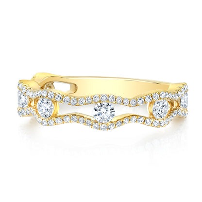 Floating Diamonds Scallop Edge Band in 14K Yellow Gold | Carl K. Gumpert