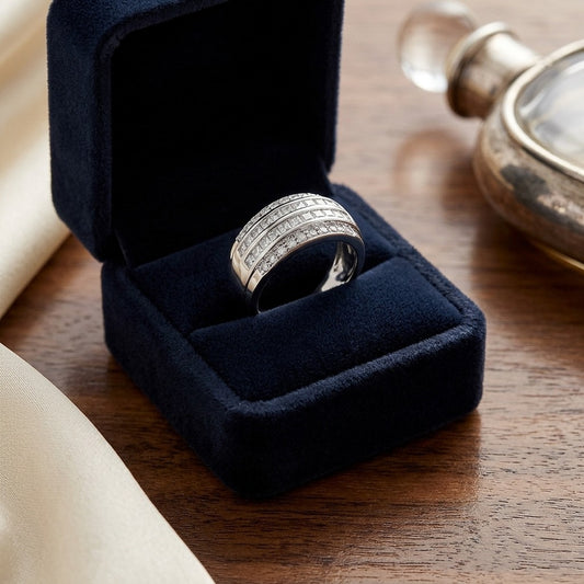 18k White Gold .80ct Tdw Diamond Band (H-I Si1-Si2) Size 6.5 — velvet box