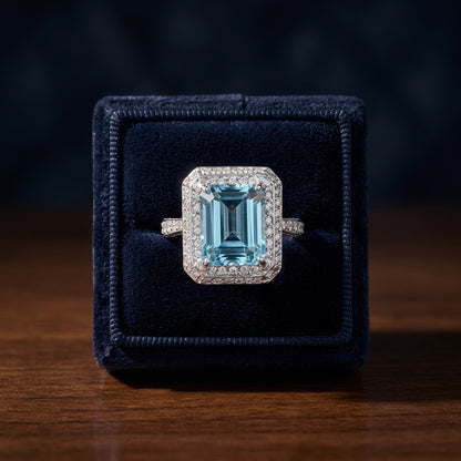 Aquamarine And Diamond Ring In 18k White Gold — gift presentation