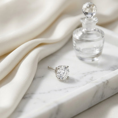 18k Yellow Gold 3-prong Round Brilliant Diamond Stud Earrings (0.75 Ct. T.w., Si1-si2 Clarity, H-i Color) — atelier still life