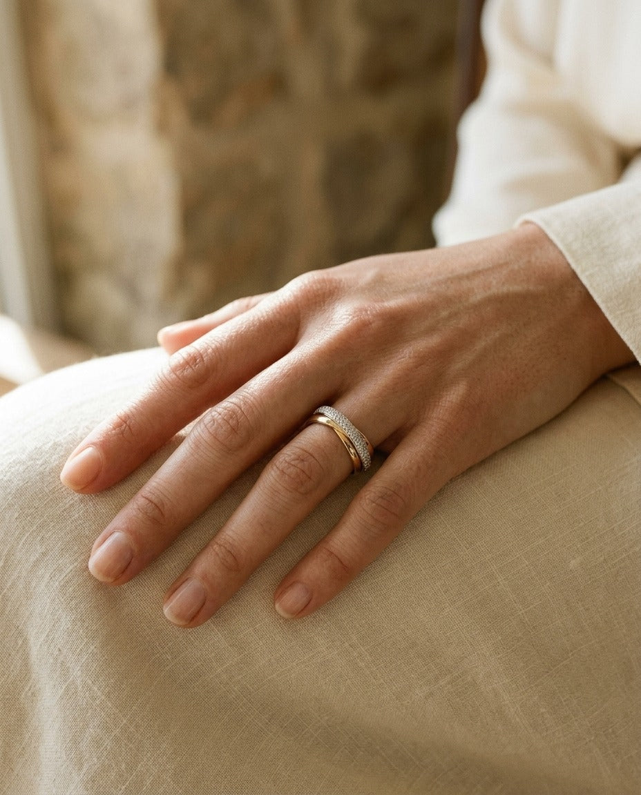 Round Pave Diamond Overlap Tri-band In 14k White, Yellow And Rose Gold — portrait close