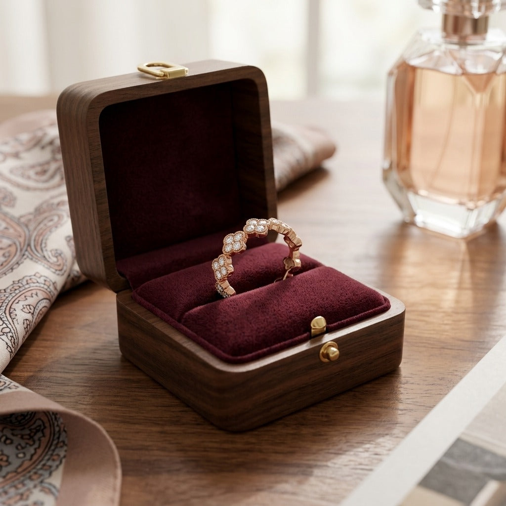 Diamond Clover Band in 14k Rose Gold 1/3ctw — velvet box