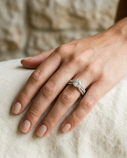 Diamond Engagement Semi Mount Ring with 1.00 Ctw Rd Cz Center in 14k White Gold (3/8 Ct.tw.) — portrait close