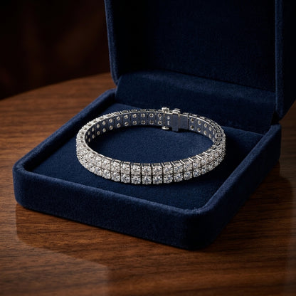 14k White Gold And 7ctw Diamonds Bracelet Ring — gift presentation
