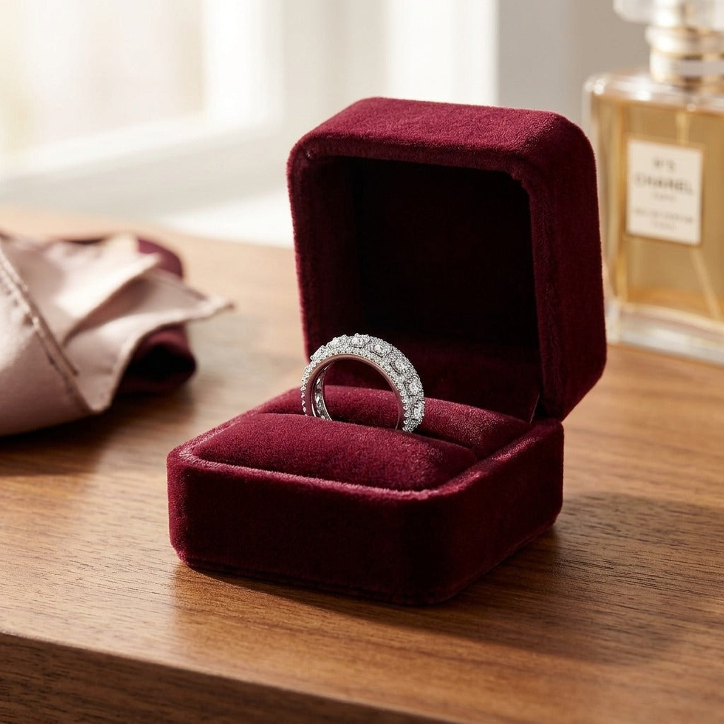 Diamond Ring In 14k White Gold — velvet box