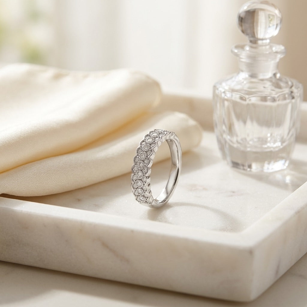 14k White Gold Cluster 0.33ctw Diamond Band — marble silk