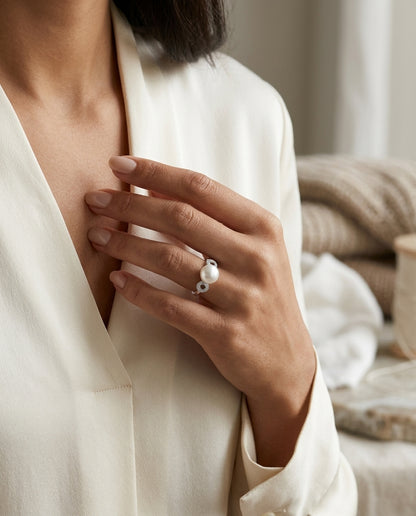 9mm Freshwater Pearl And Diamond Ring In 14k White Gold — editorial close-up