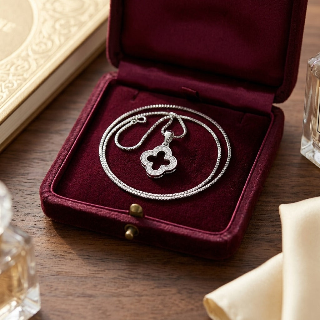 Diamond Clover Pave Pendant in 14k White Gold (17 Inch Spiga) — velvet box