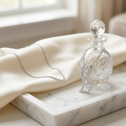 Diamond Floating Pendant in 14k White Gold — marble silk
