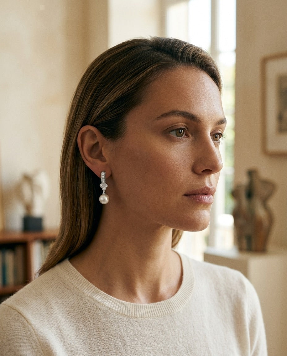 White Pearl and Diamond Drop Pendant with Clover and Pave Millgrained Bail in 14k White Gold (9.0-9.5mm) (Si) — portrait close