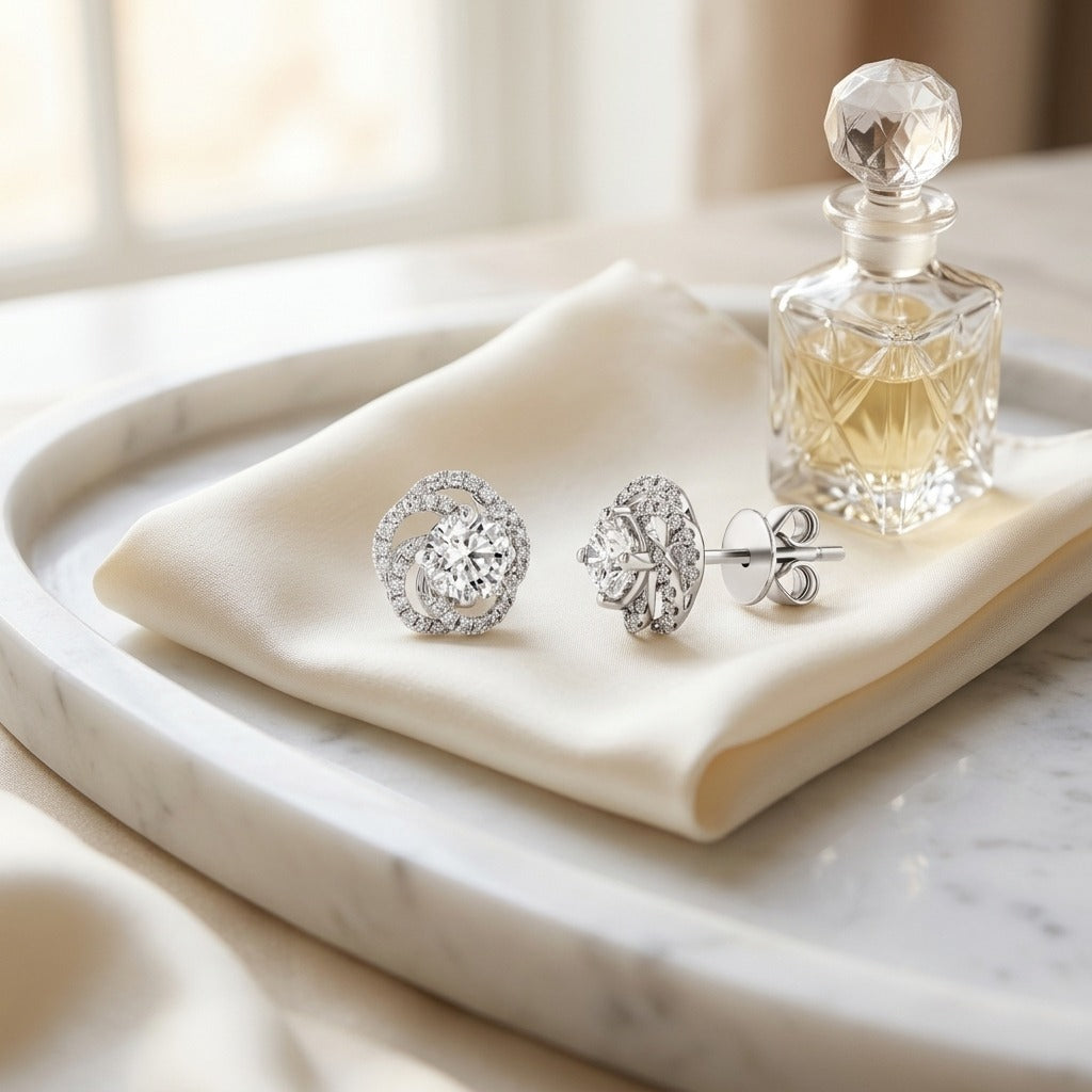 Diamond Floral Earrings in 14k White Gold 1ctw — marble silk