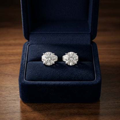 Diamond & 14k Yellow Gold Earring — gift presentation