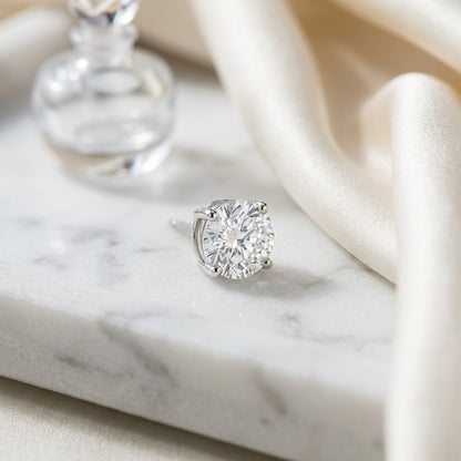 14k Yellow Gold 3-prong Round Brilliant Diamond Stud Earrings (0.75 Ct. T.w., Vs1-vs2 Clarity, H-i Color) — atelier still life