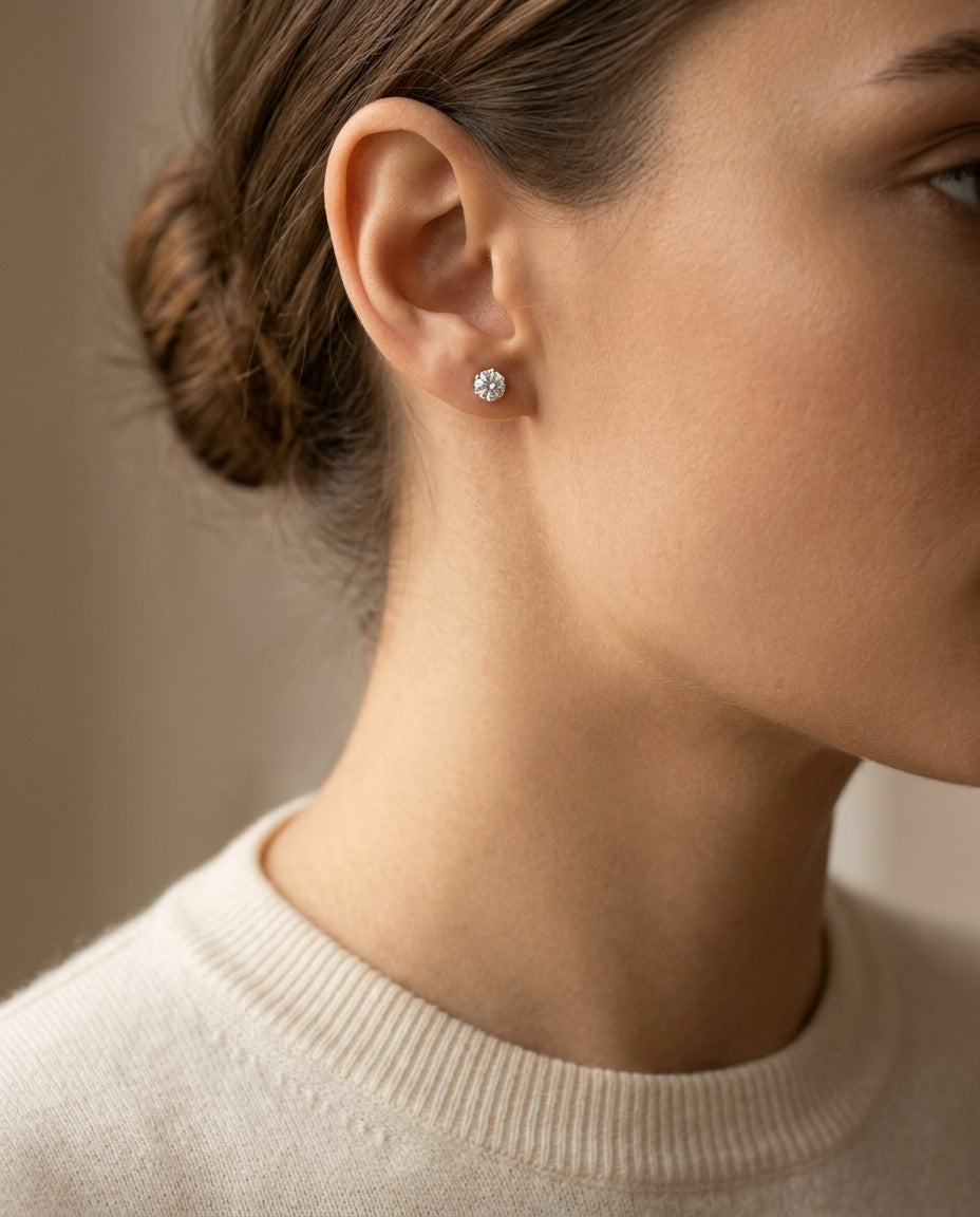 14k Yellow Gold 3-prong Round Brilliant Diamond Stud Earrings (0.75 Ct. T.w., Vs1-vs2 Clarity, H-i Color) — editorial close-up