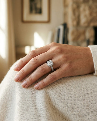 Diamond Cushion Halo Ring in Pt950 — portrait close